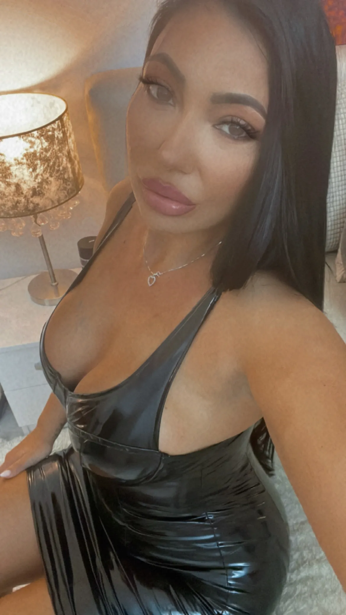 Live sex webcam photo for RenataHerrera #7769304