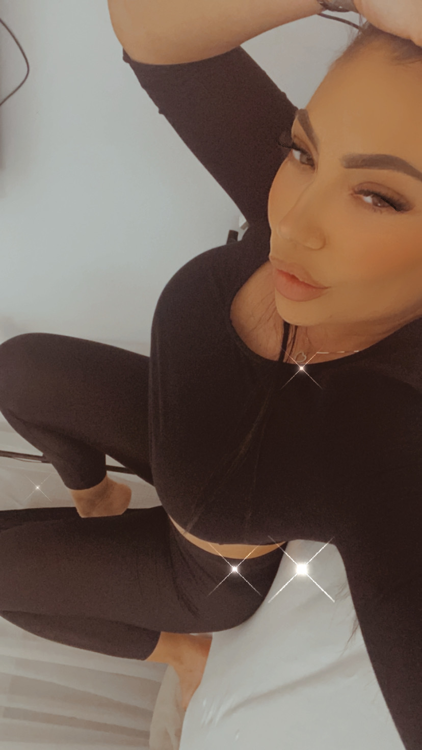 Live sex webcam photo for RenataHerrera #7769272