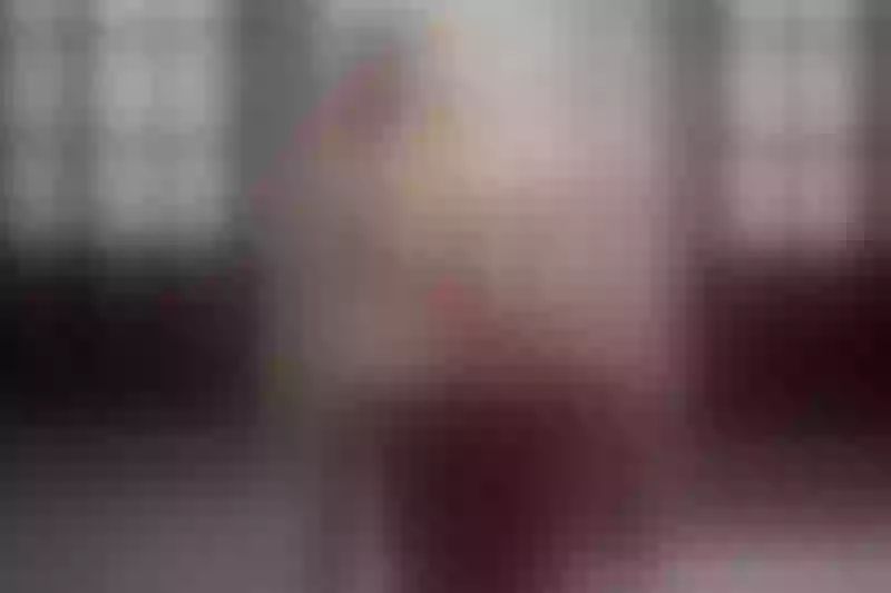 Live sex webcam photo for IsabellHeat #2672838