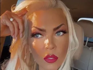 Live sex webcam photo for Pamelababyy #6962474