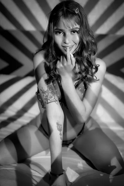 Live sex webcam photo for MaryanMoreee #2122354