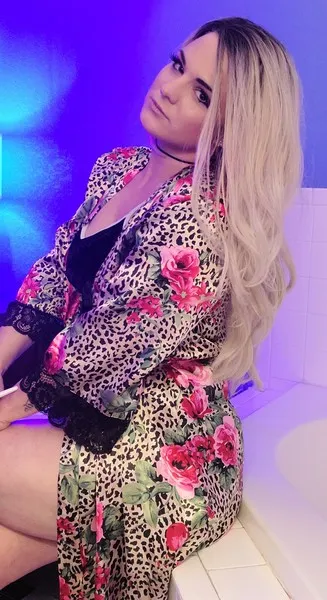 Live sex webcam photo for BLynn #3239696