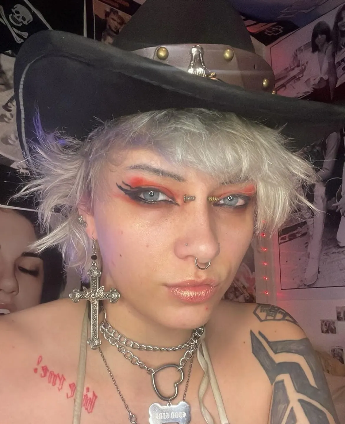 Live sex webcam photo for glitterqueen99 #7836773