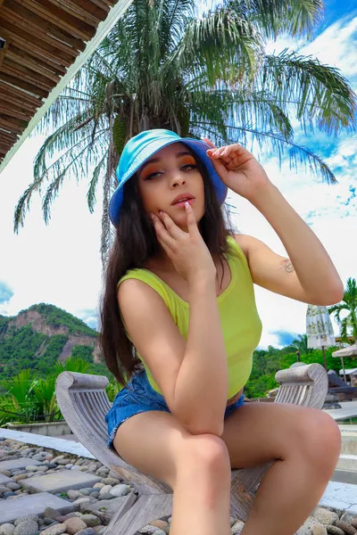 Live sex webcam photo for EllieVelveth #3481529