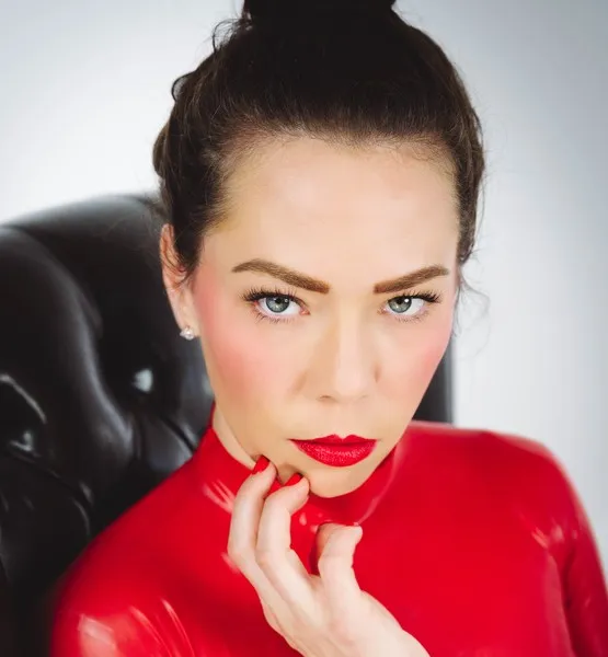 Live sex webcam photo for MissMaxineStriker #1992609