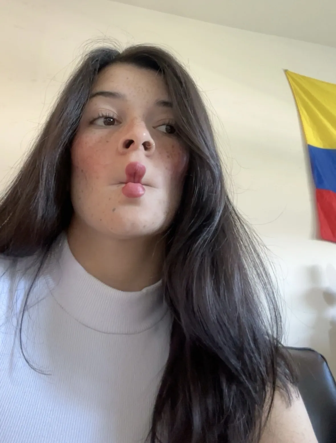 Live sex webcam photo for KatteSweett #7870153