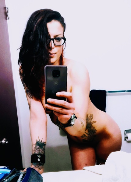 Live sex webcam photo for Disturbed_Dezi #3326569