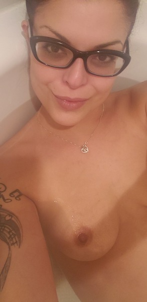 Live sex webcam photo for Disturbed_Dezi #1968036