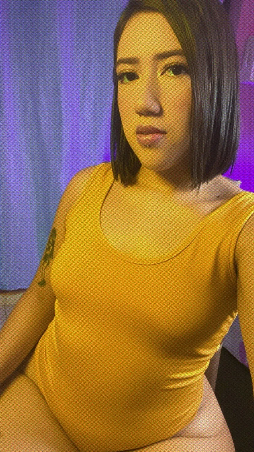 Live sex webcam photo for AuroraShyrzt #8198146