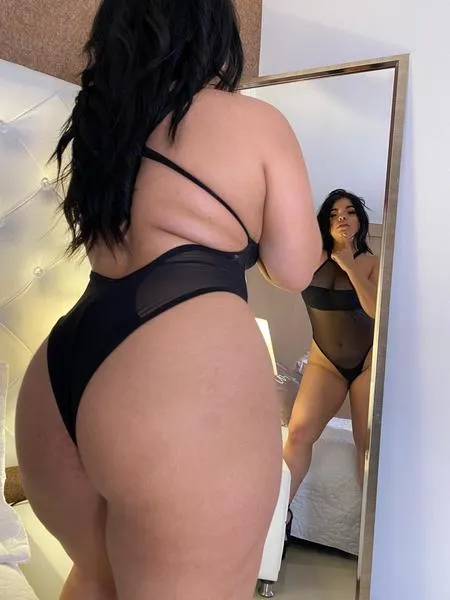 Live sex webcam photo for VioletaaWatson #6196360