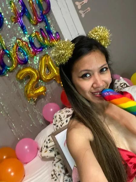 Live sex webcam photo for The_Asian_Bear #2003558