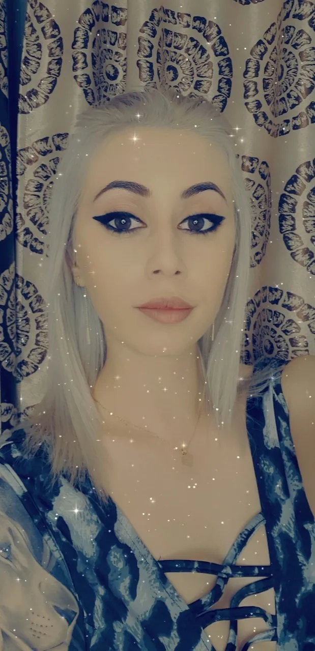 Live sex webcam photo for RoseDiamond18 #7798804