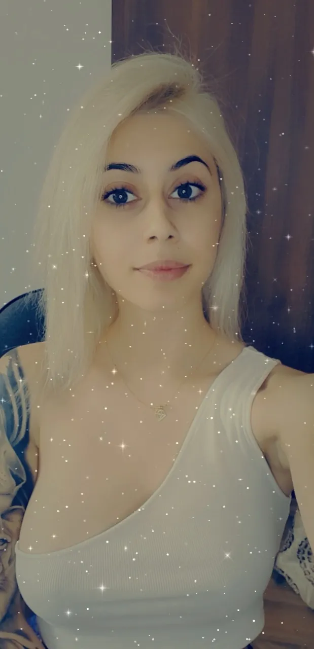 Live sex webcam photo for RoseDiamond18 #7798805