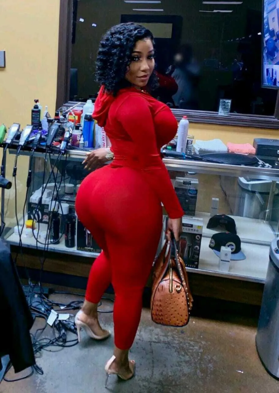 Live sex webcam photo for Kattybombxx #7911853