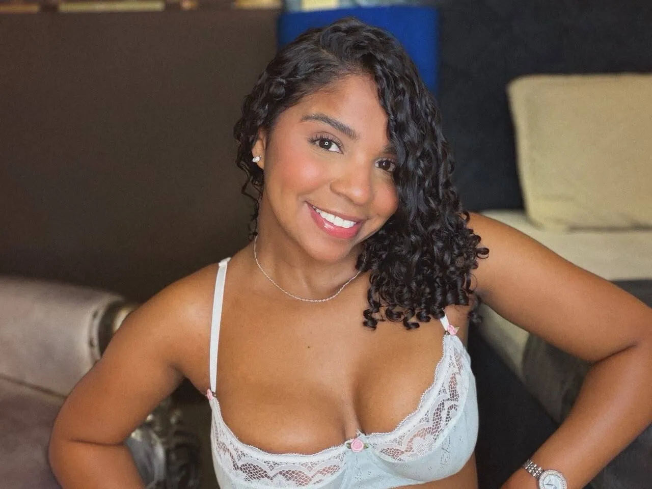 Live sex webcam photo for LIISAMENDEZ #8706589