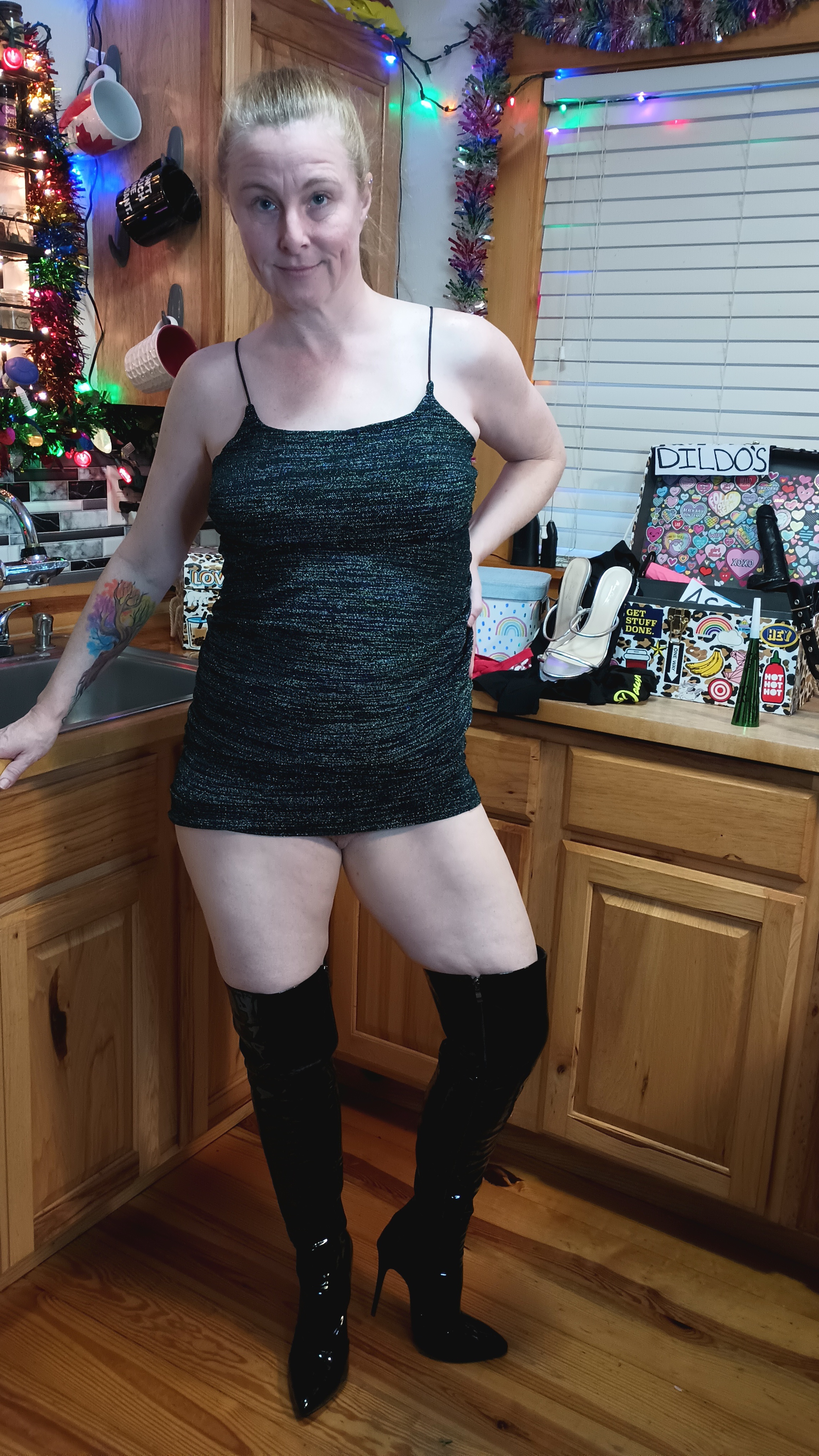 Live sex webcam photo for Venus22cumin #7397437