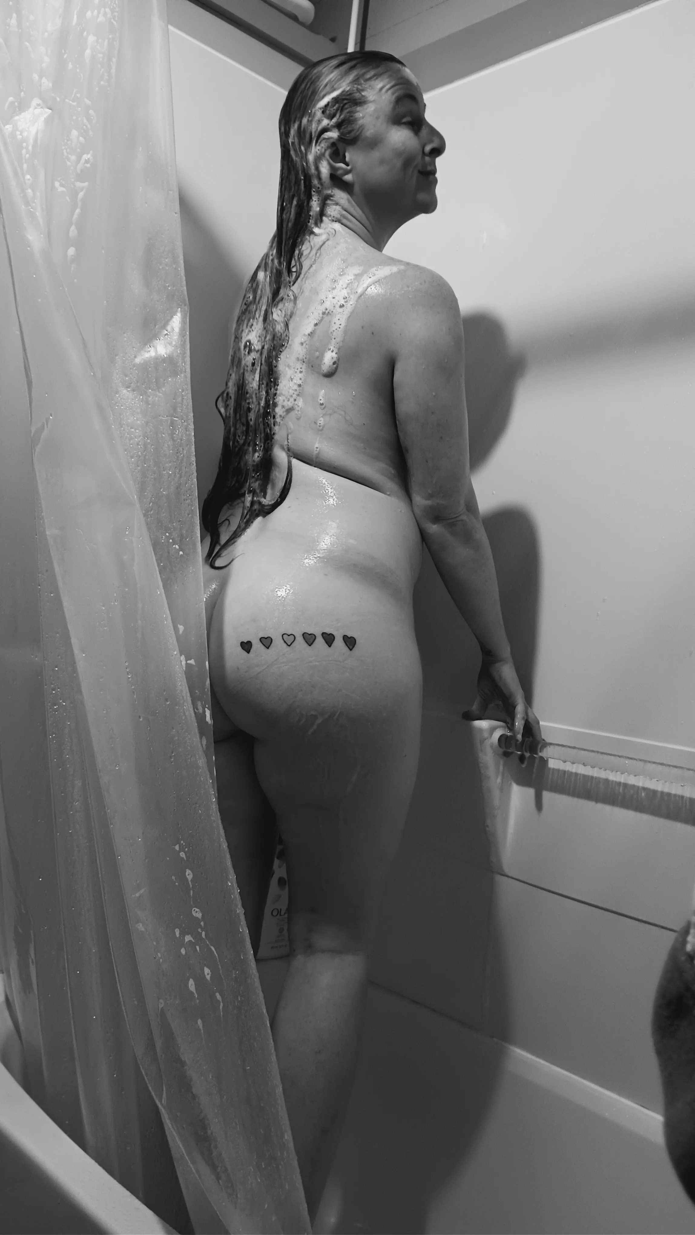 Live sex webcam photo for Venus22cumin #7397408