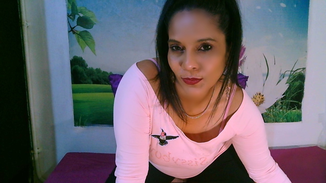 Live sex webcam photo for FancyIndian #8102149