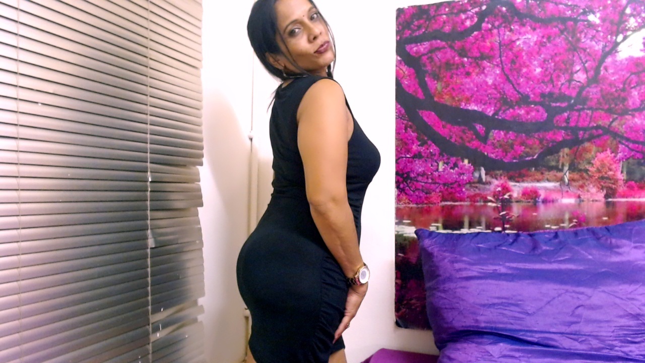 Live sex webcam photo for FancyIndian #8102136