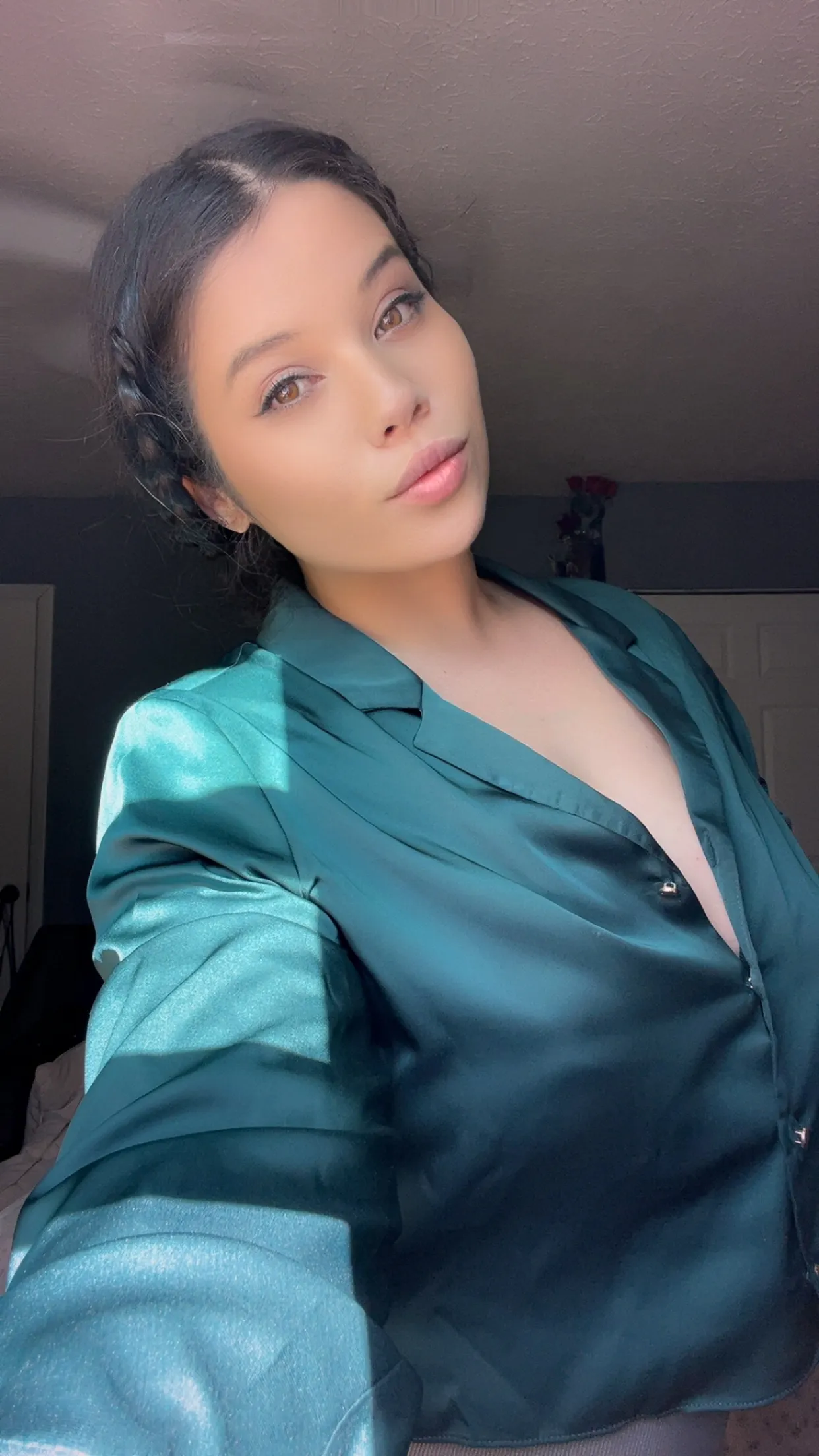 Live sex webcam photo for KensleeFaye #8015382