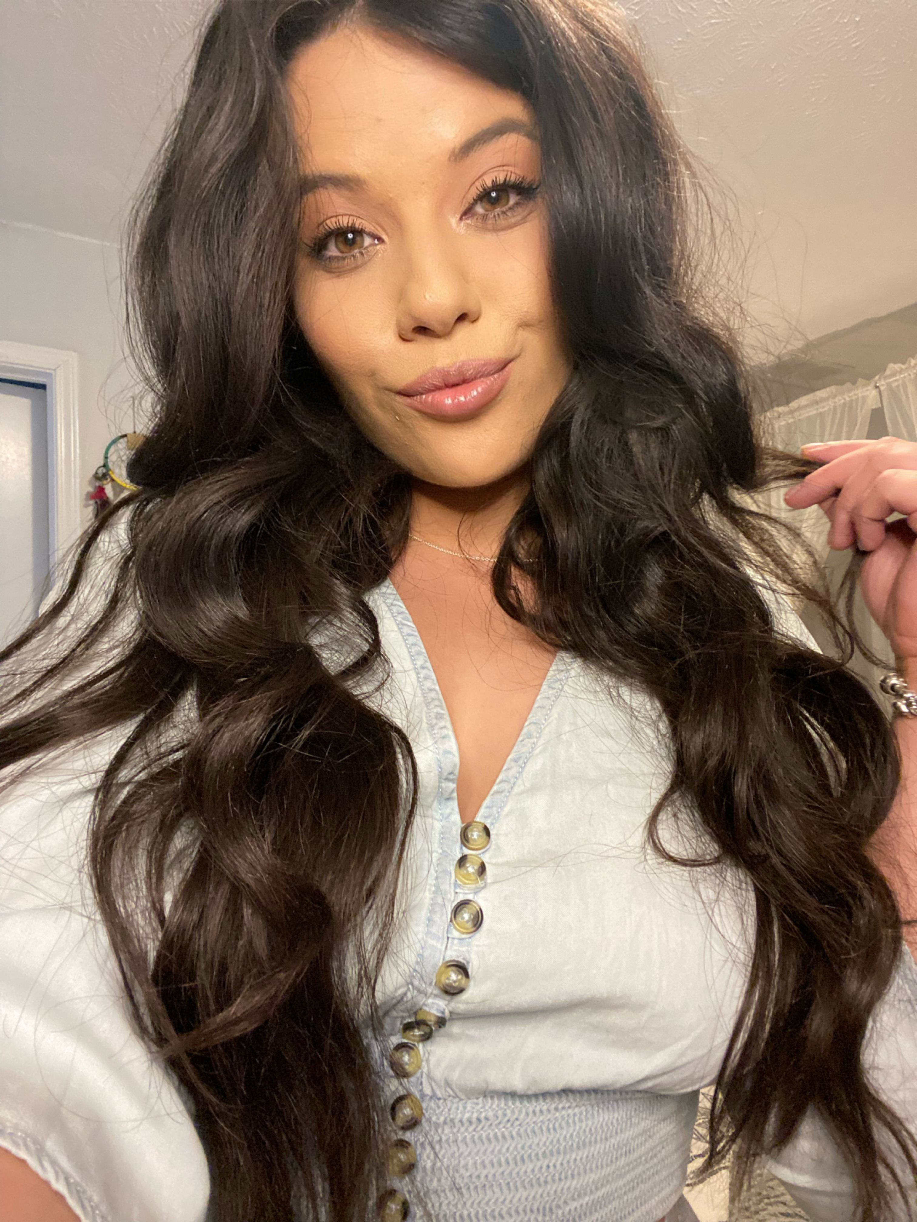 Live sex webcam photo for KensleeFaye #7381547