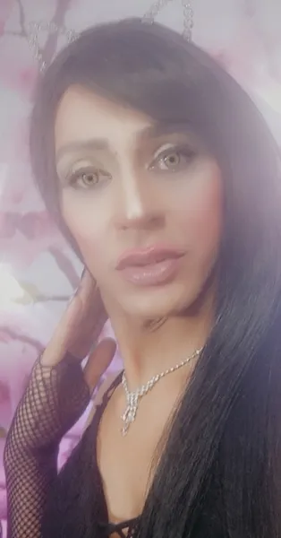 Live sex webcam photo for esther_candy #2106311