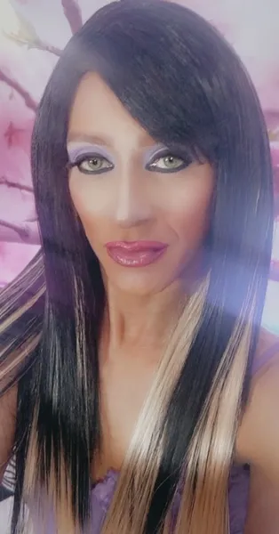 Live sex webcam photo for esther_candy #2106303