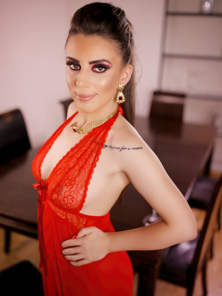 Live sex webcam photo for SierraCoxTS #1798134