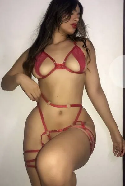 Live sex webcam photo for Lolaa_Adamss #5415705