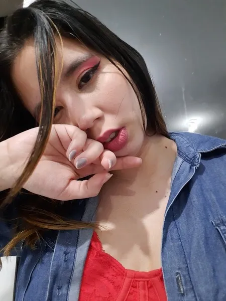 Live sex webcam photo for AliceMonet #3337741