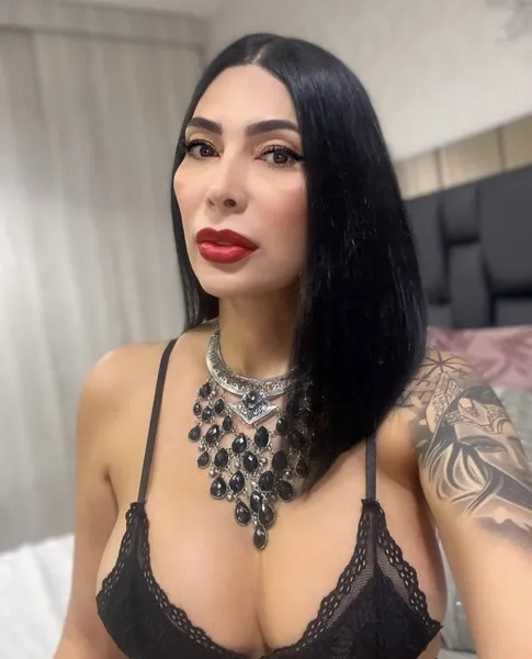 Live sex webcam photo for miranda_masie #2727408