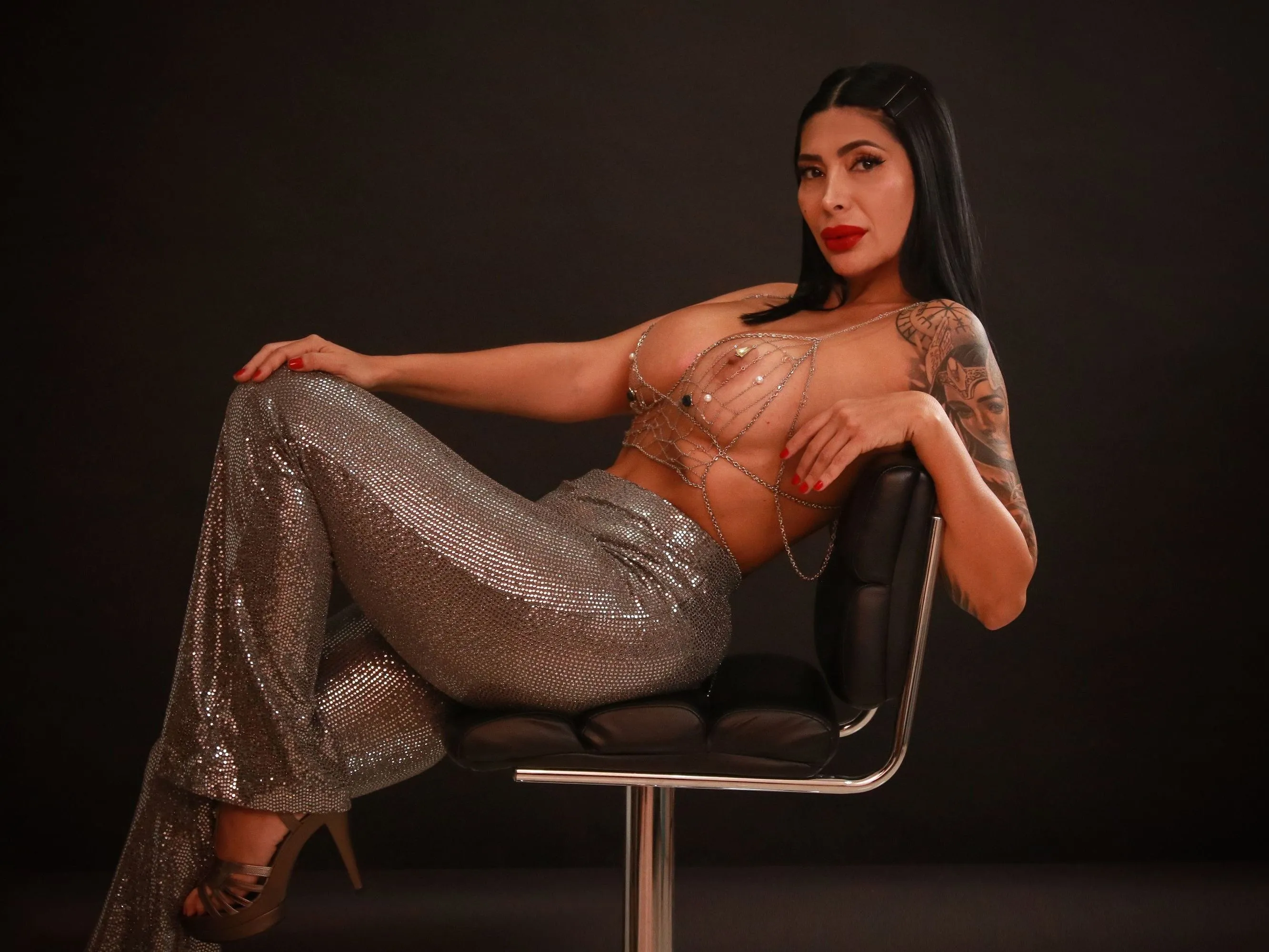 Live sex webcam photo for miranda_masie #3459914