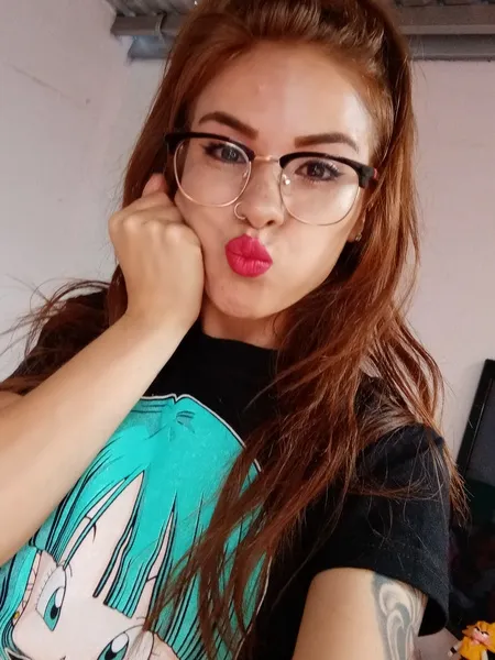 Live sex webcam photo for Helsey_Morgan #1749104