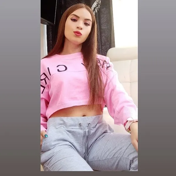 Live sex webcam photo for Helsey_Morgan #1749101