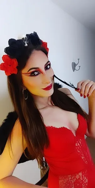 Live sex webcam photo for AngelaRaven #1705102