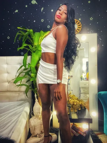 Live sex webcam photo for CanbelRosy #2899172