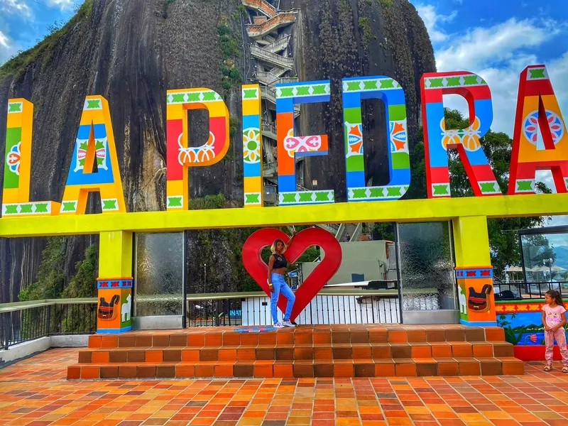 Live sex webcam photo for CanbelRosy #2899139