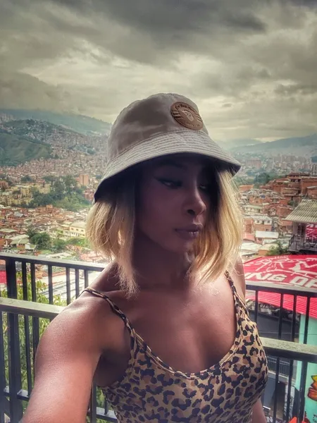 Live sex webcam photo for CanbelRosy #2899159