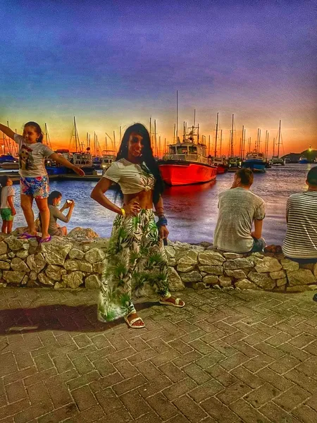 Live sex webcam photo for CanbelRosy #2899107