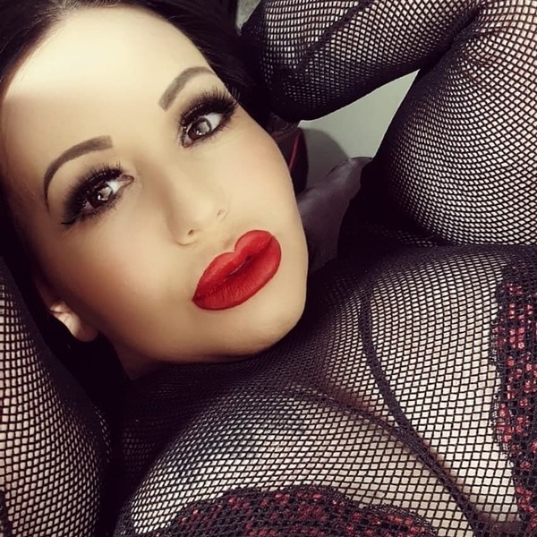 Live sex webcam photo for MiaTheMilf #1783264