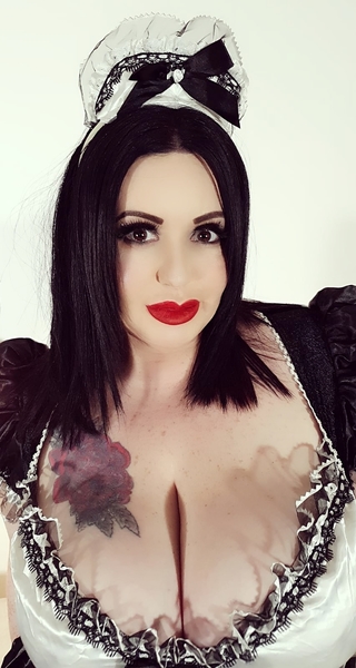 Live sex webcam photo for MiaTheMilf #2349915