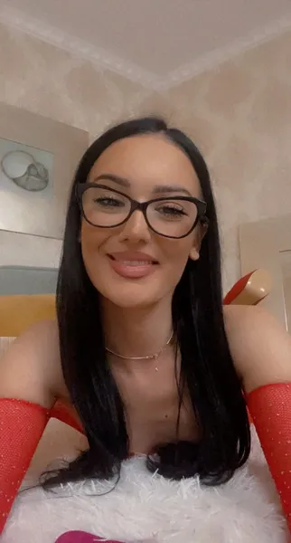 Live sex webcam photo for AnnieLexus #3400609