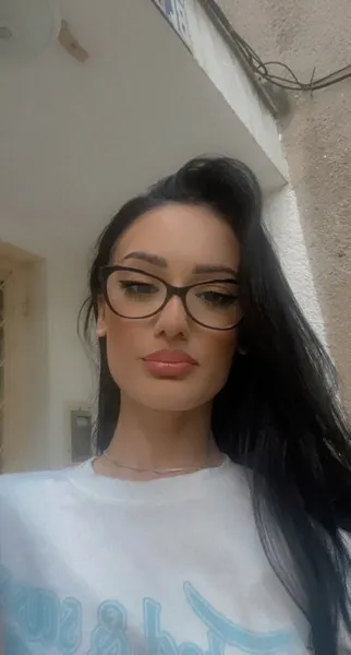 Live sex webcam photo for AnnieLexus #3400600