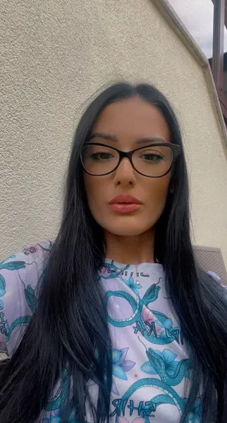 Live sex webcam photo for AnnieLexus #3400606