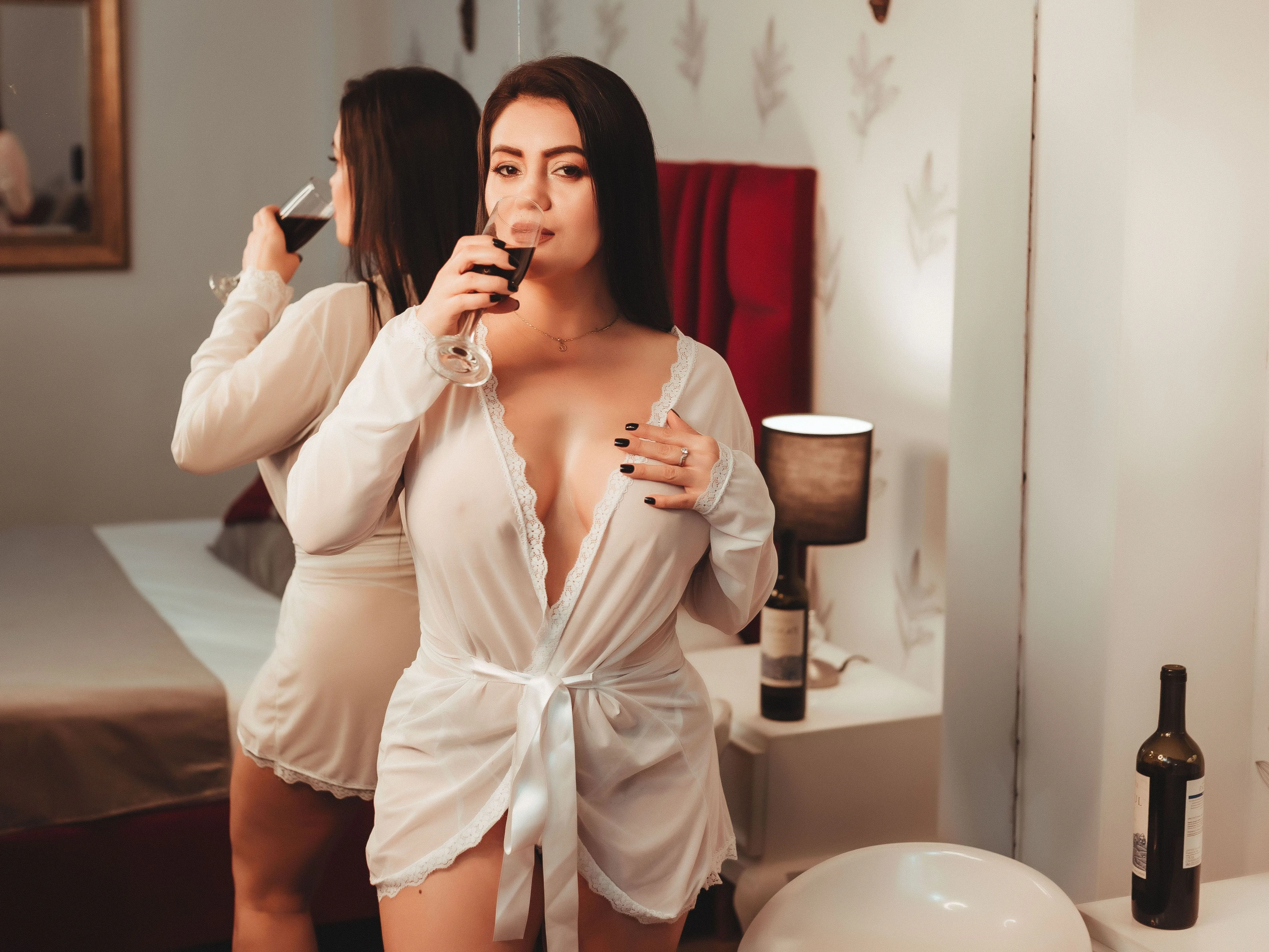 Live sex webcam photo for JuliaDawson #3557808