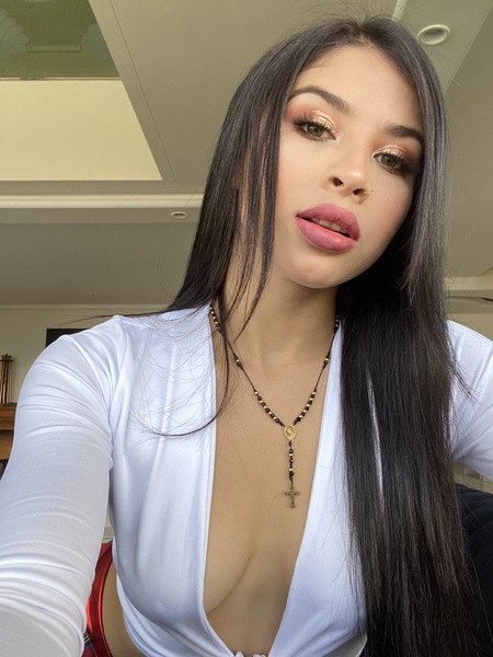 Live sex webcam photo for EmmaMontenegro #2002941