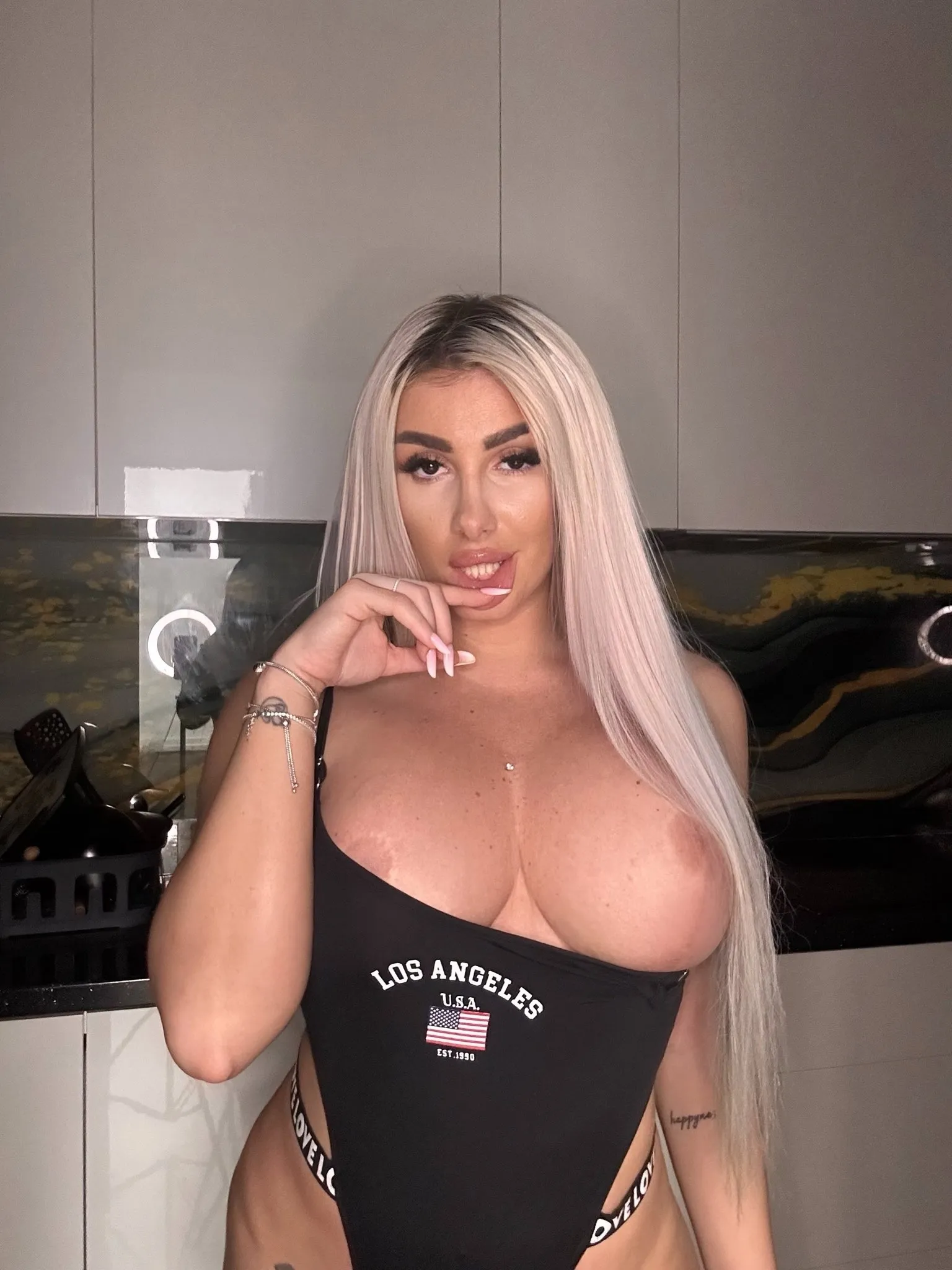 Live sex webcam photo for TanyaMonroe #7793166