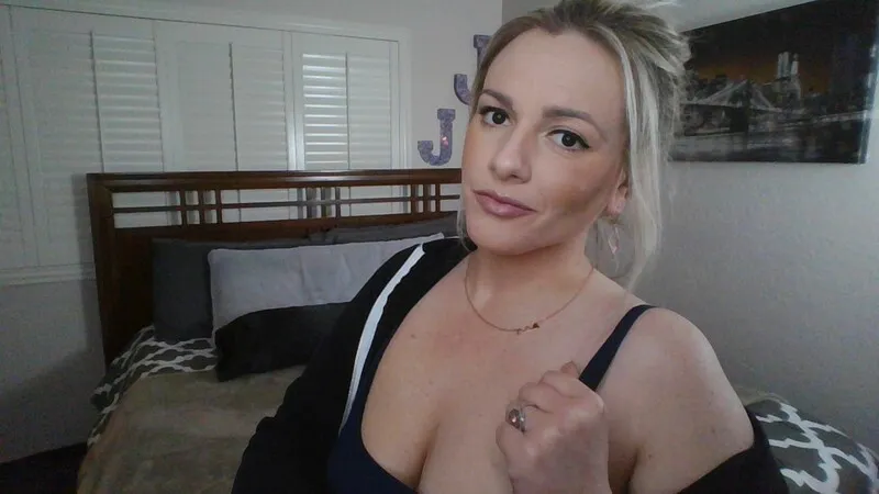 Live sex webcam photo for JulesJae #4188748