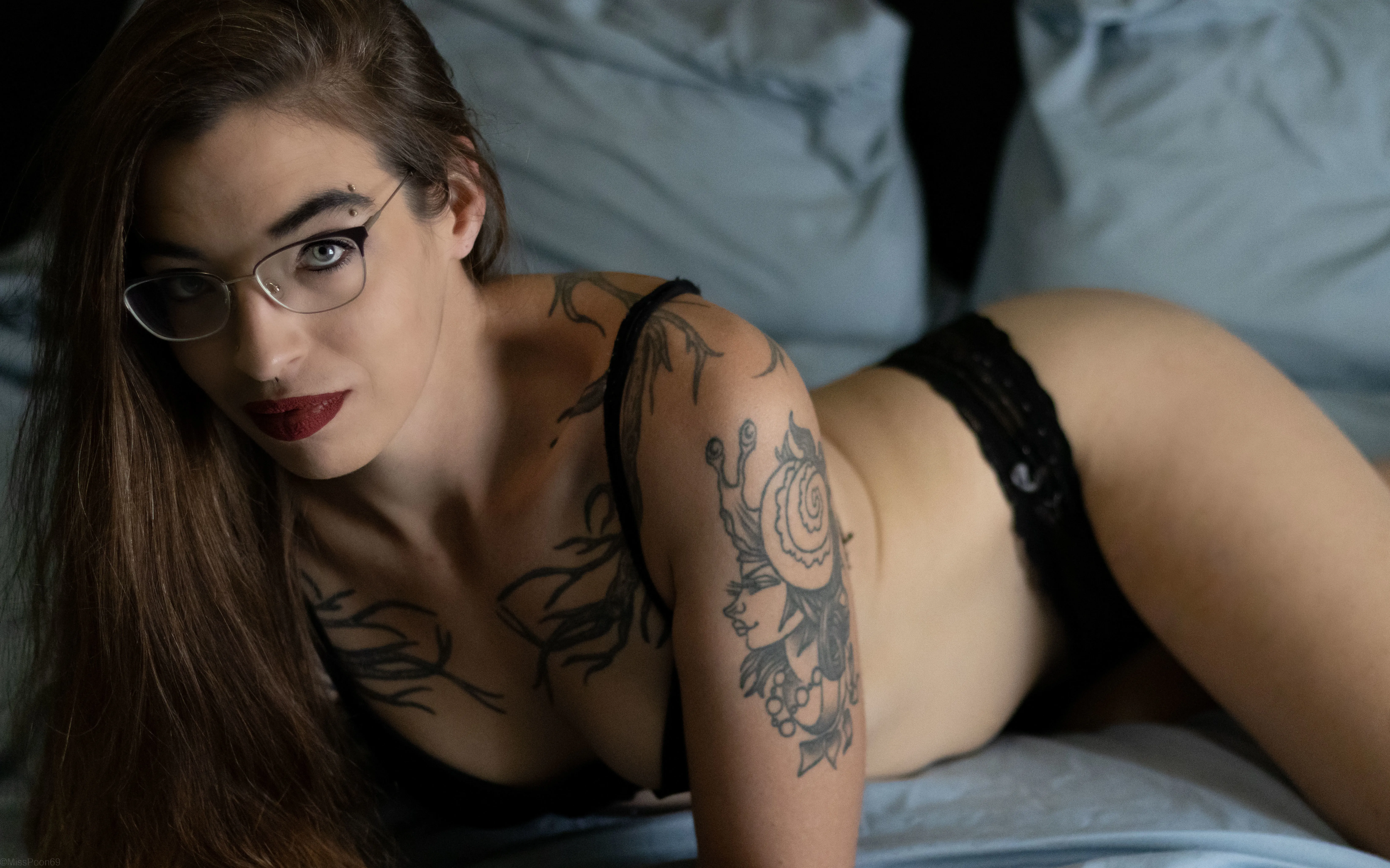 Live sex webcam photo for Miss_Poon69 #7469921