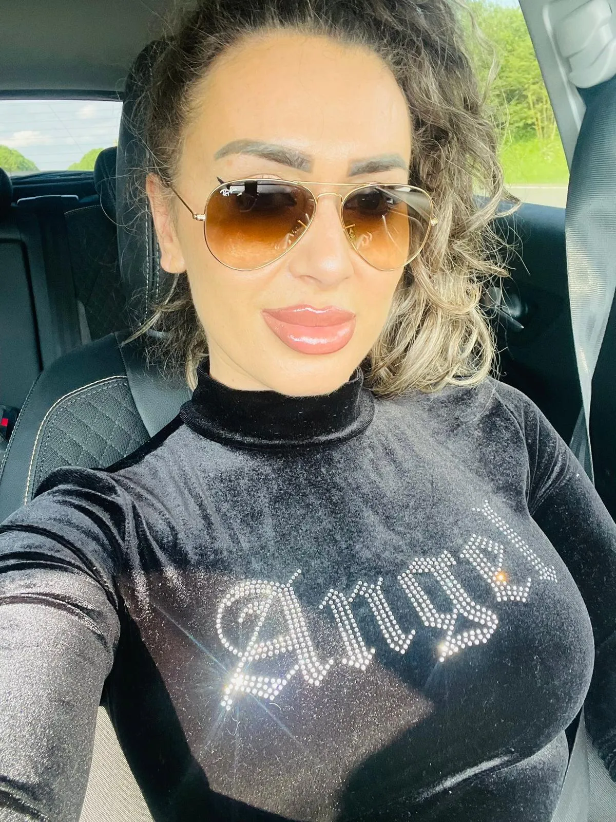 Live sex webcam photo for AmiRides #7419295